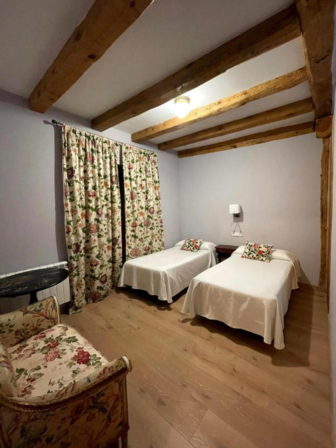 Hotel-Hospederia Los Templarios Sepúlveda Kültér fotó