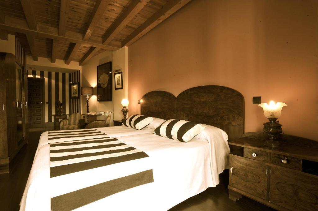 Hotel-Hospederia Los Templarios Sepúlveda Szoba fotó