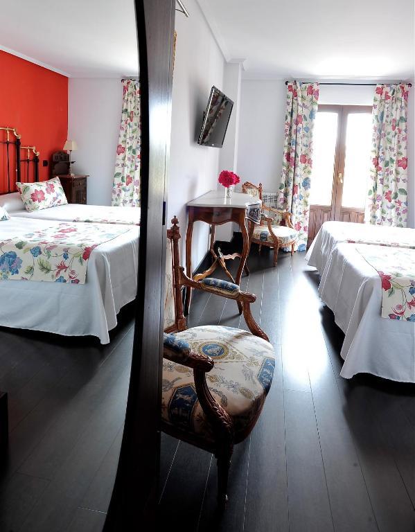 Hotel-Hospederia Los Templarios Sepúlveda Szoba fotó