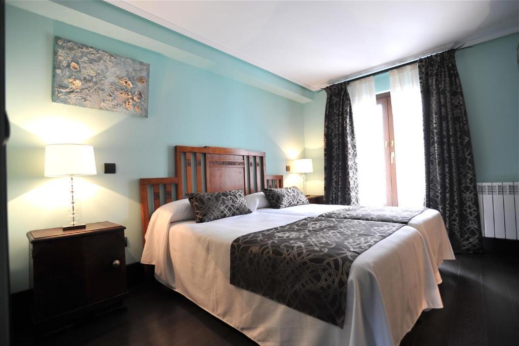 Hotel-Hospederia Los Templarios Sepúlveda Szoba fotó